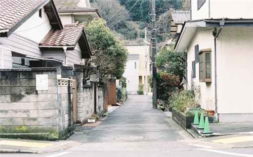 早安心语经典正能量图片 只有放下担忧，才能一往无前