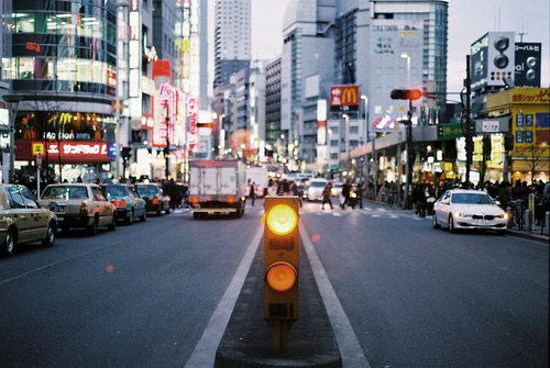 微信经典晚安心语一句话说说配图 爱是用心，不是敷衍