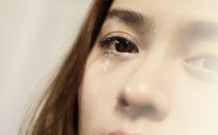微信哭的最伤感句子qq说说心情短语2016最新精选