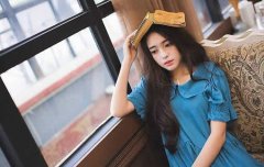 用披荆斩棘怎么造句 披荆斩棘是什么意思 披荆斩棘的读音